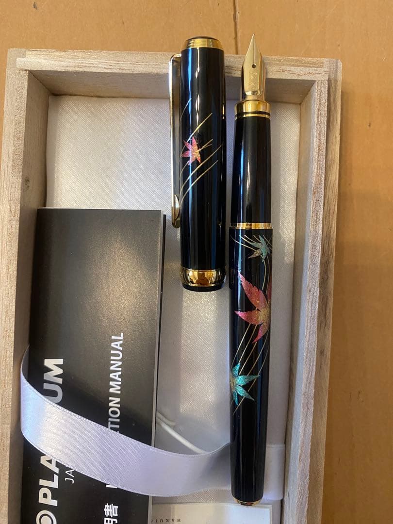 プラチナ新品未使用万年筆美巧金箔一霧箱入りPTL-20000L