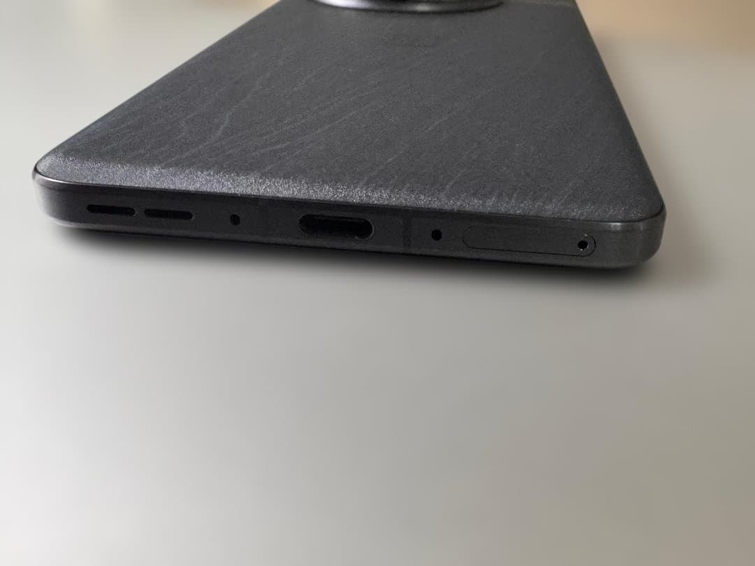 スマートフォン本体 OnePlus 13 12GB+256GB (Black model)