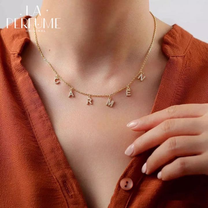 名入れ♡ジルコニア✨ネックレス✨イニシャル♡チャーム✨キラキラ ゴールド 手作り