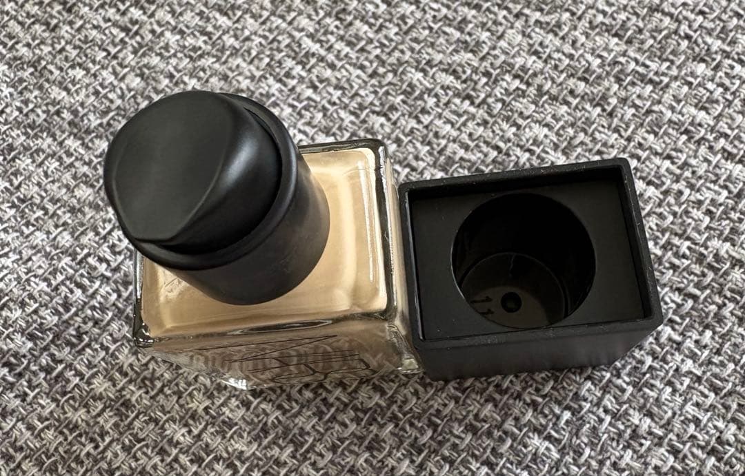 ✨NARS ✨ライトリフレクティング ファンデーション30mL