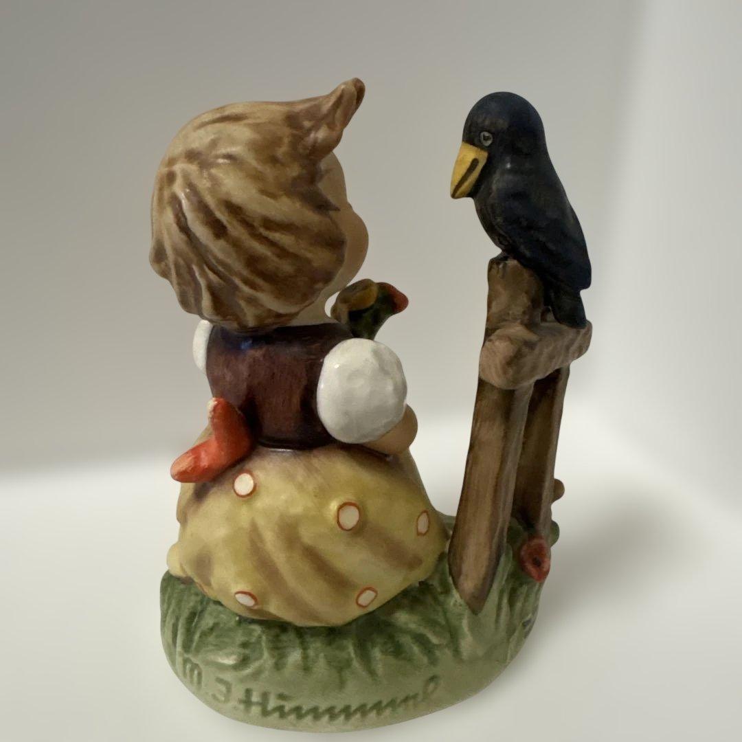 Goebel ゲーベル Hummel フィギュリン 少女とカラス 陶器人形