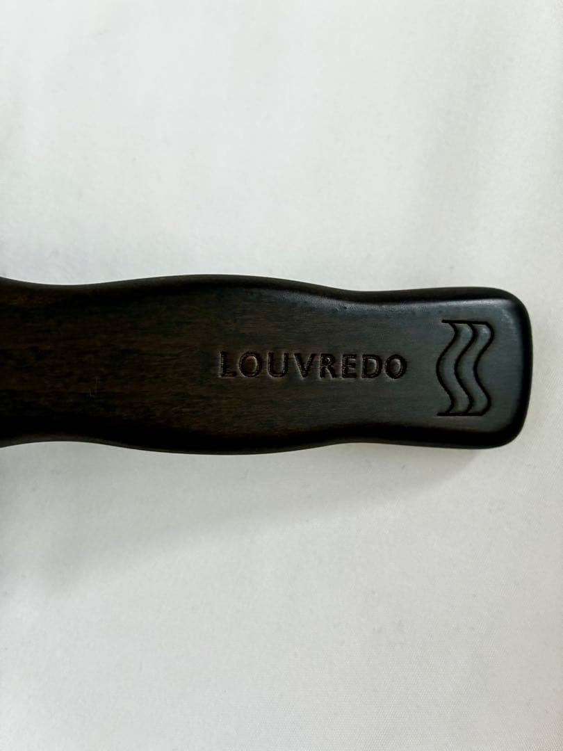 新品未使用　ルーヴルドー レヴィ パドルブラシ　サロン専売品　LOUVREDO