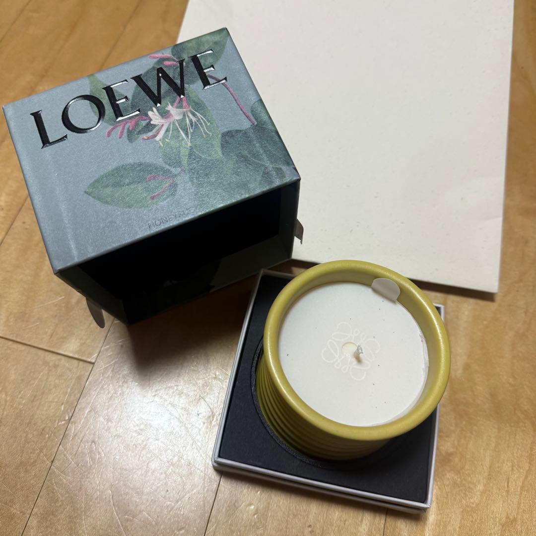 【新品未使用】LOEWE Scented Candle HONEY SUCKLE