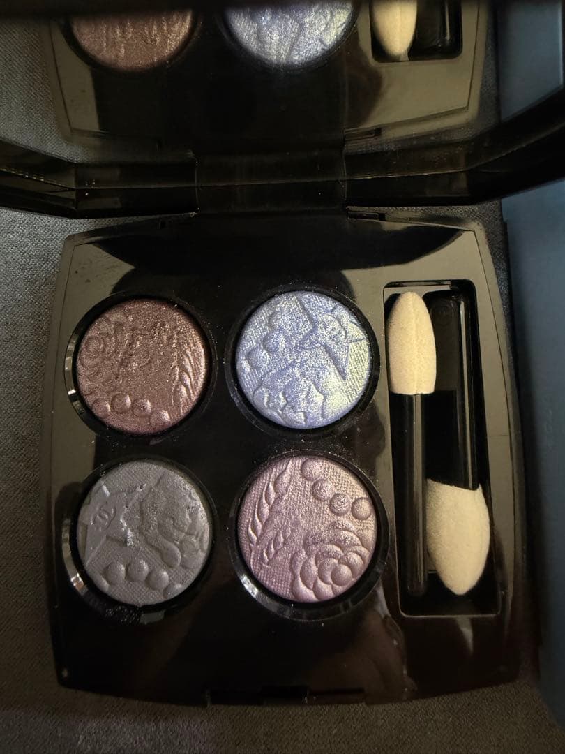 CHANEL レ キャトルオンブル 397 NUIT ASTRALE
