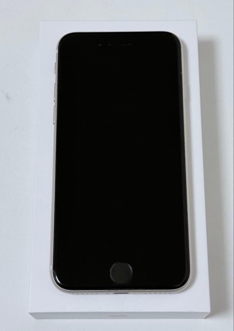 Apple iPhone SE （第3世代)