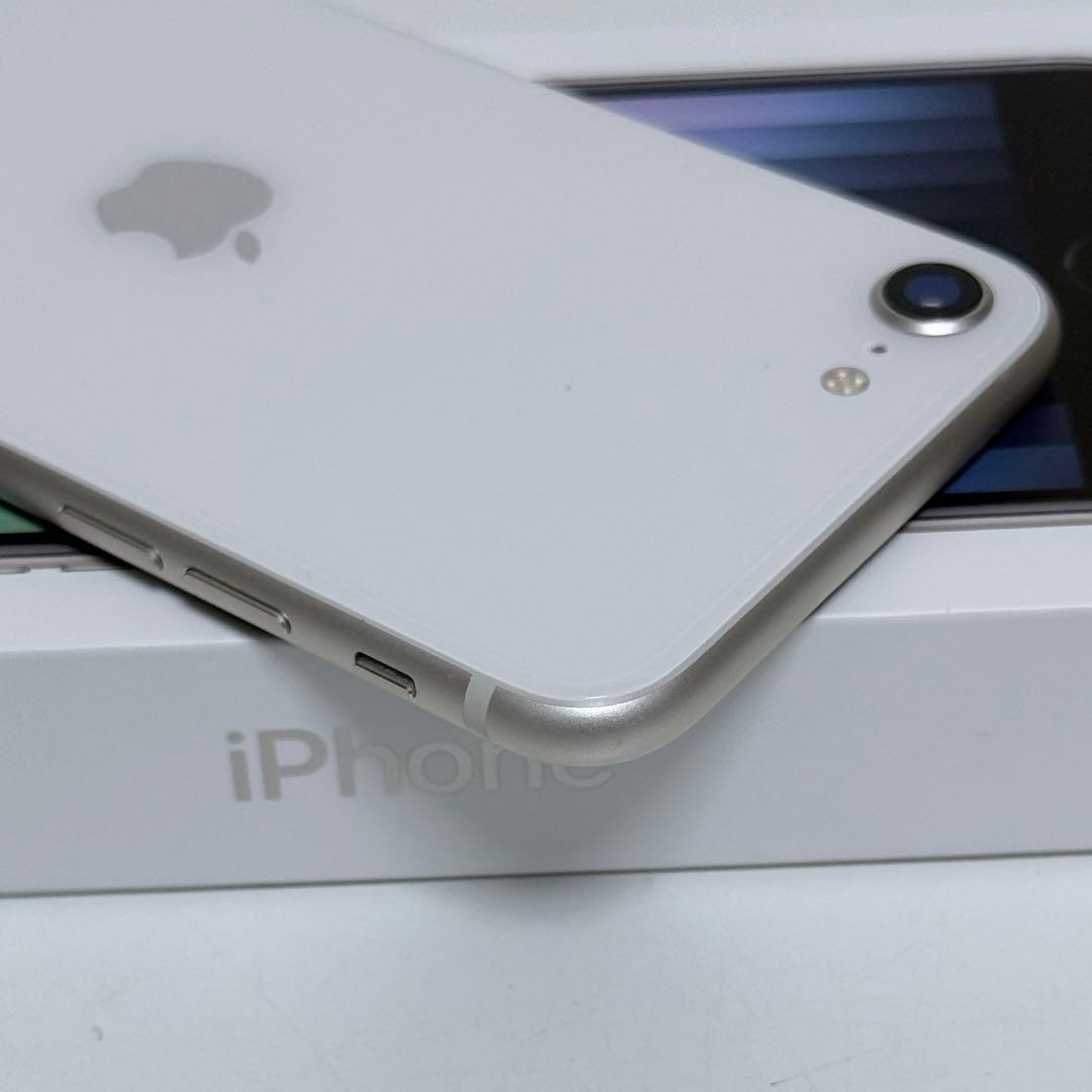 Apple iPhone SE （第3世代)