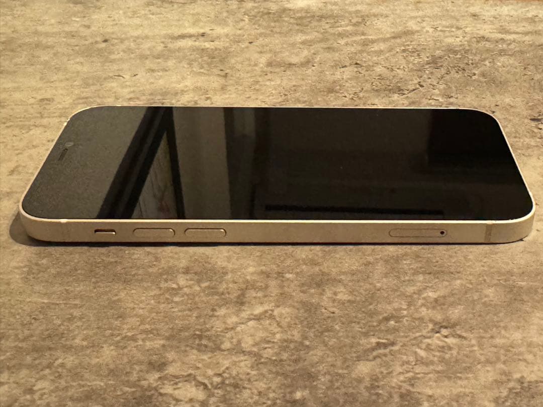 iPhone12 128GB ホワイト
