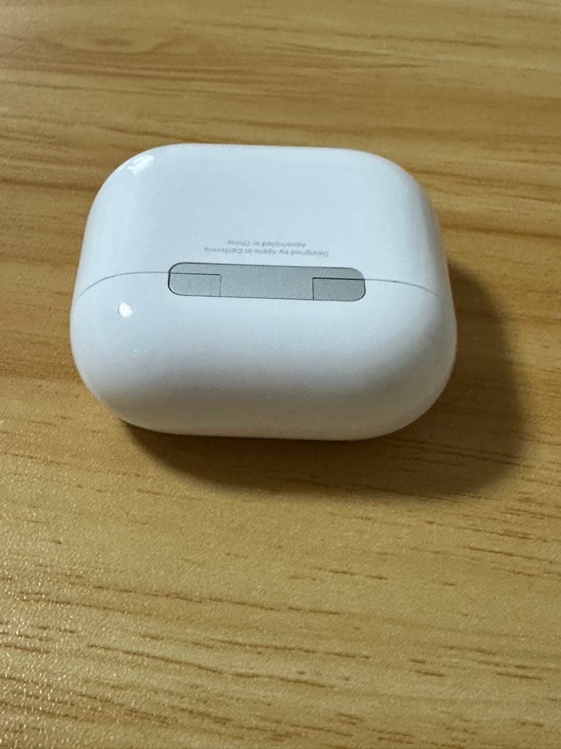 Apple純正 AirPods4（ノイズキャンセリングなし）