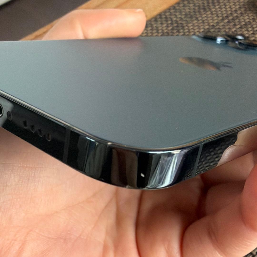 Apple iPhone 12 Pro Max 本体