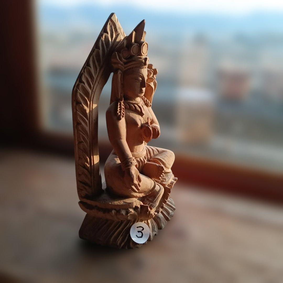3.インドヒンズー教木製 彫刻 坐像 伝統的なアート、極小品