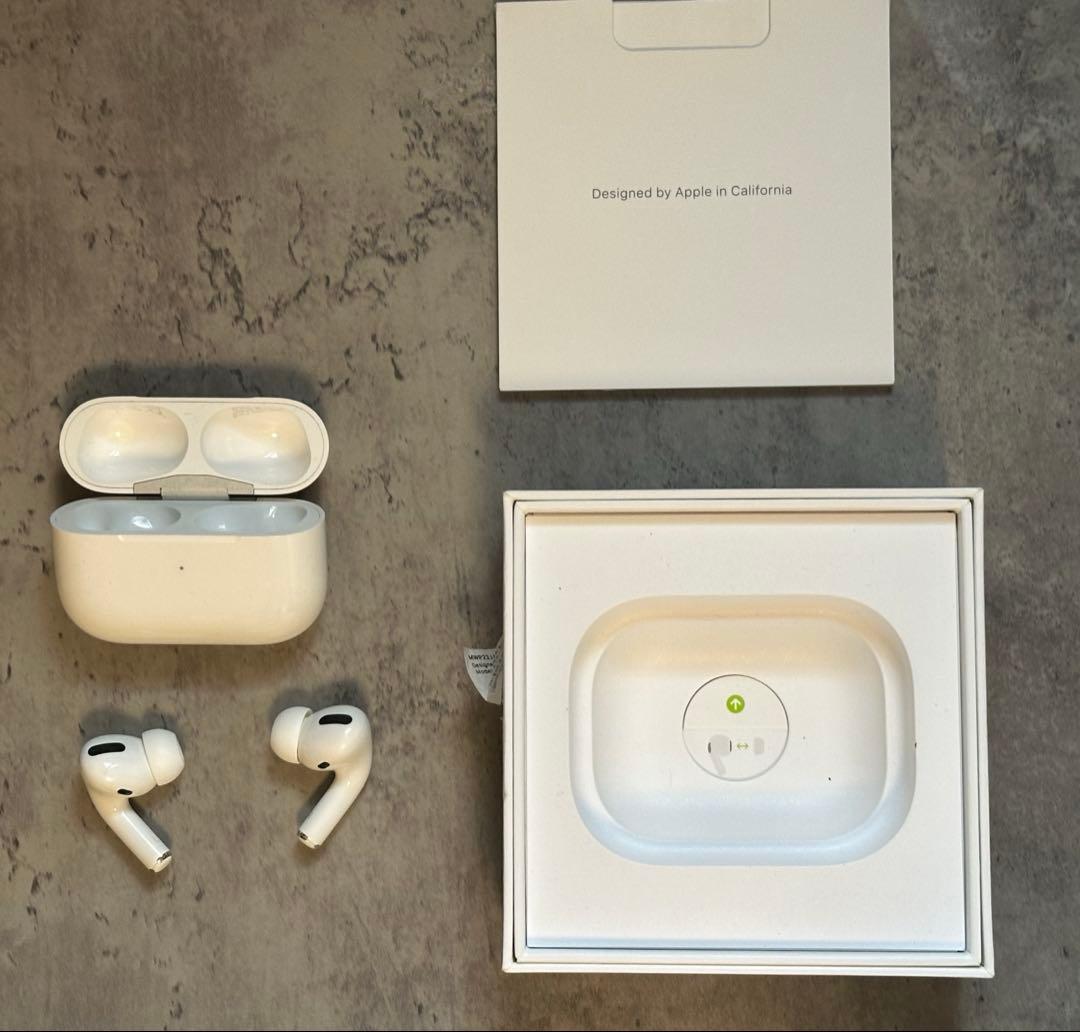 Airpods pro 第一世代　充電ケース付き