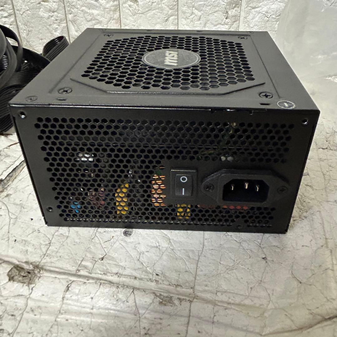 MSI MAG A750GL PCIe5 750W 電源ユニット