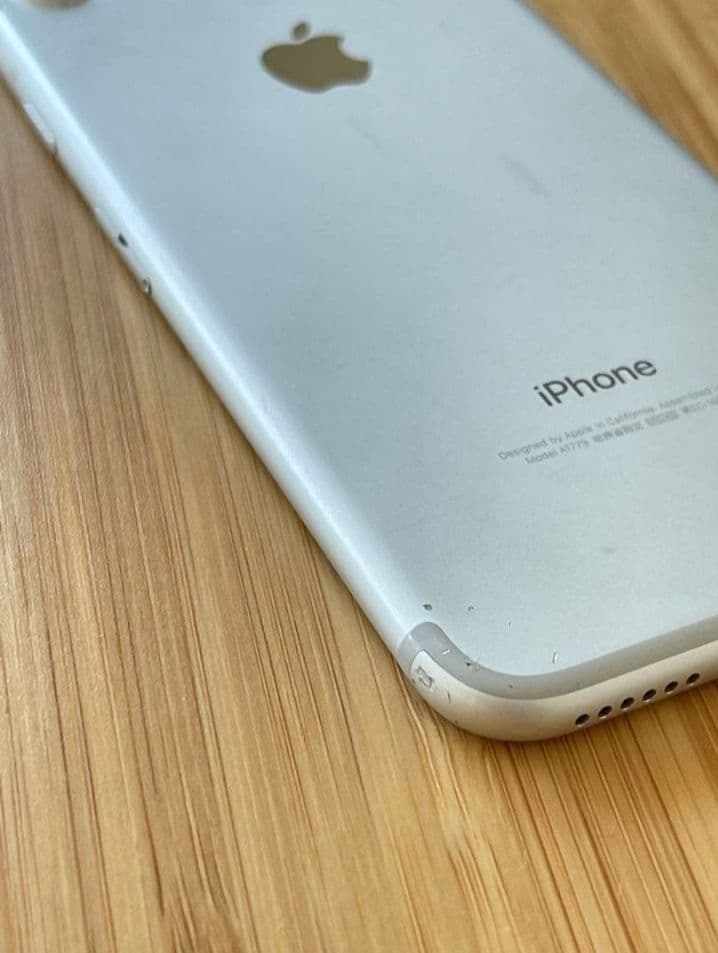 IPhone 7 ホワイト SIMフリー 256GB シルバー Moft付
