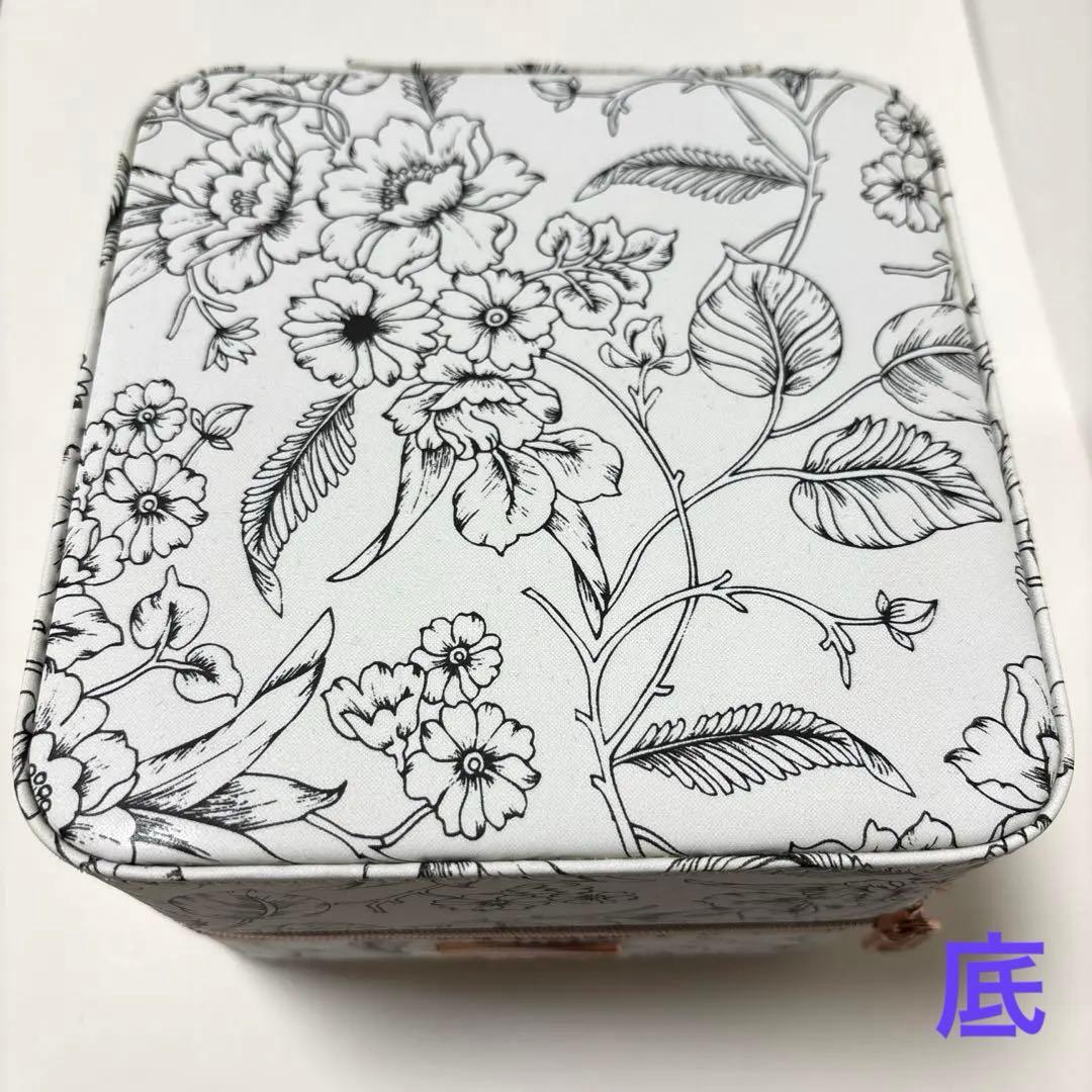 新品未使用　ドテラ　花柄　バニティケース　オイル収納　限定品