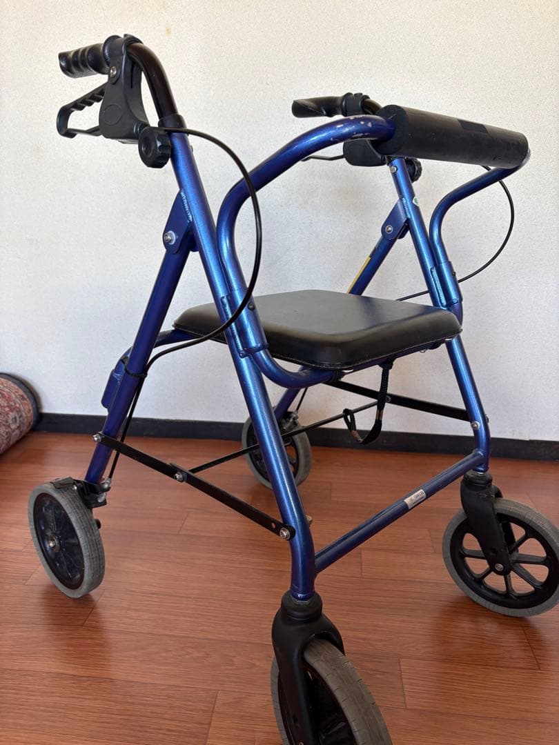 アルミ製折りたたみ歩行器　ハッピー　タケトラ
