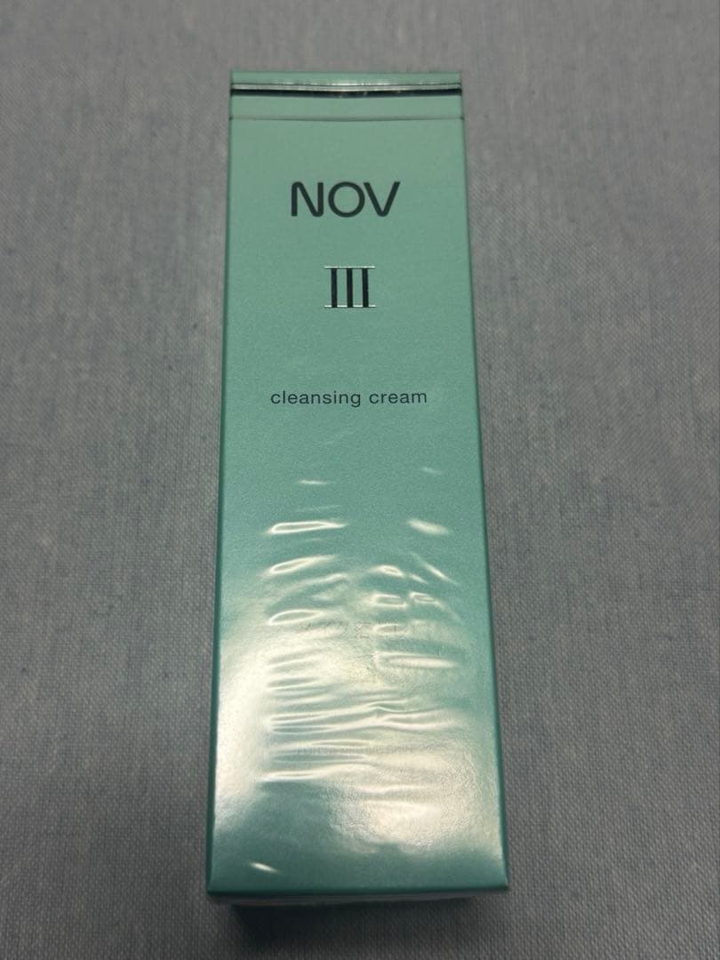 NOV Ⅲ メイク落とし・保湿クリーム・保湿美容液 3 点セット