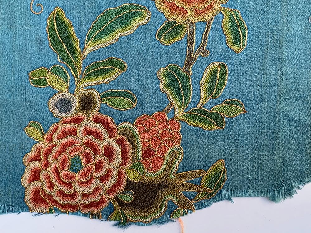 【繍】　★ 織繍 打籽繍蝶恋花挽袖裁片 ★　清時代　胡蝶牡丹 刺繍文様　明清繍品