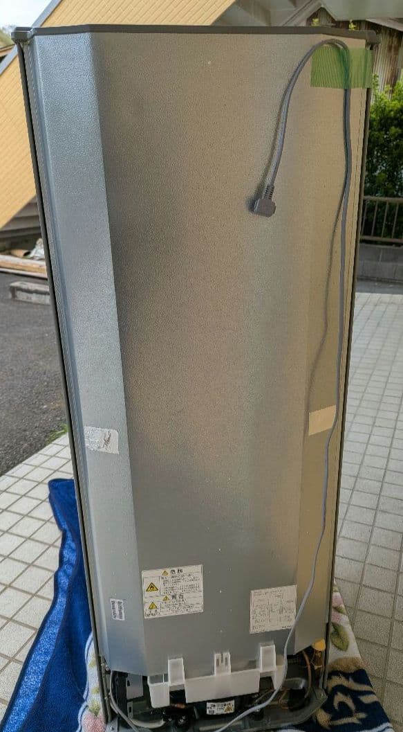 AQUOS　2022年製 201L ノンフロン冷凍冷蔵庫