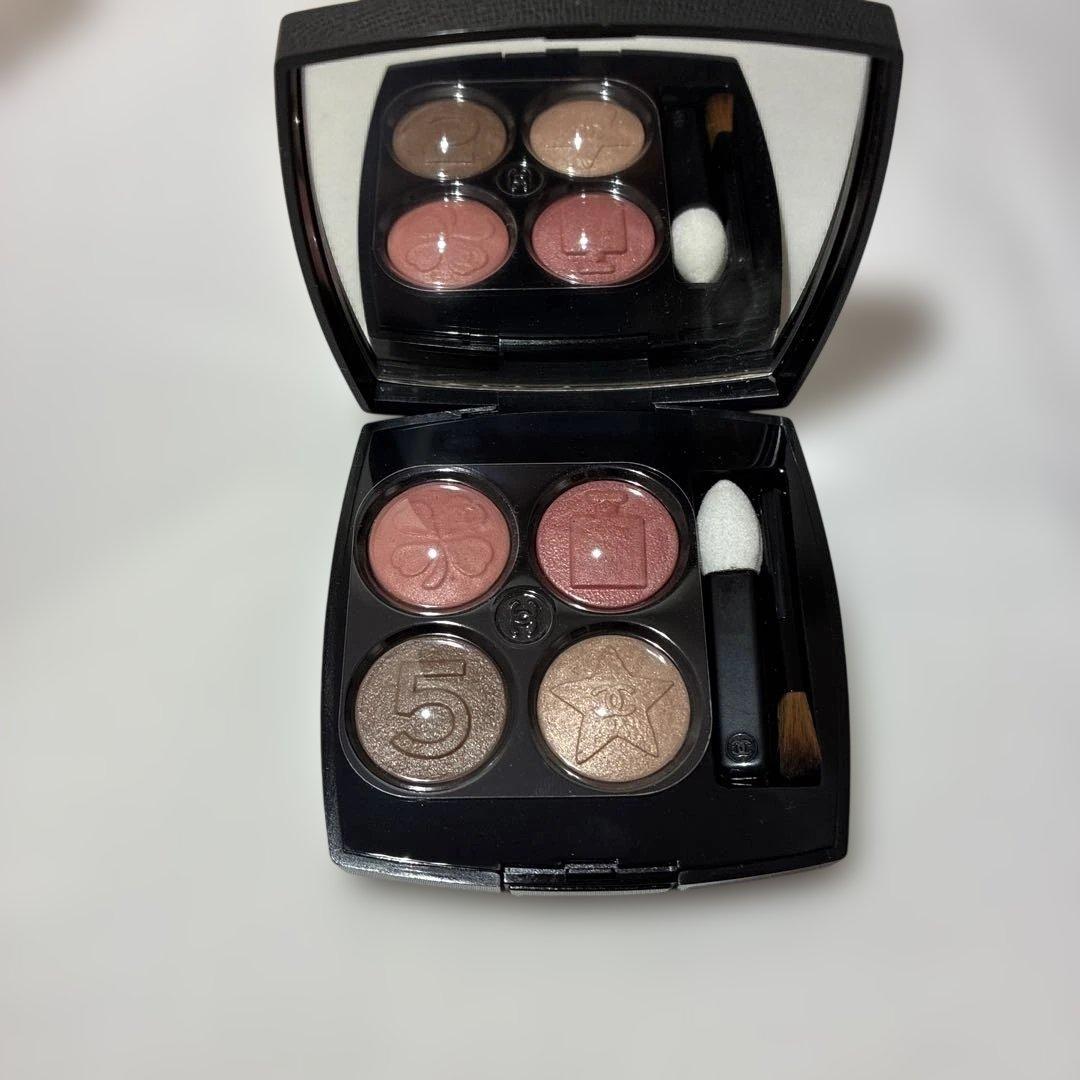 CHANEL レキャトルオンブルブトン　209 ブトン　マドモアゼル