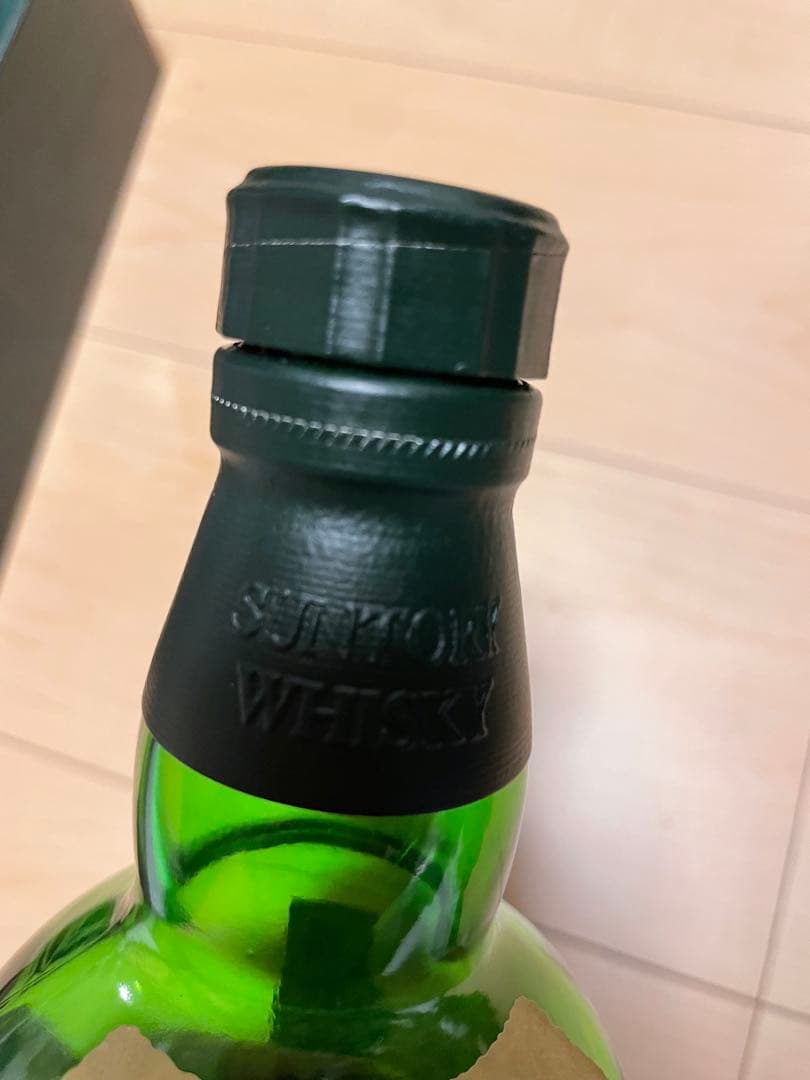 白州　18年 シングルモルトウイスキー 700ml 空瓶　箱付き　新ホログラム