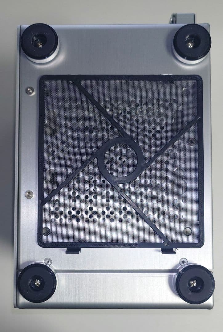 Lian Li PC-Q21 アルミニウム PCケース