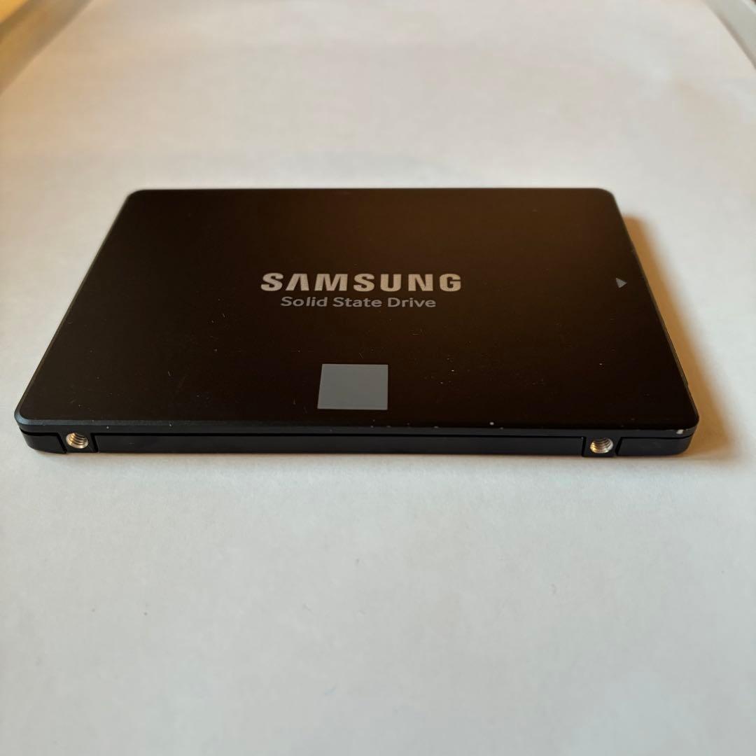 Samsung 860 EVO 4TB SSD 中古品