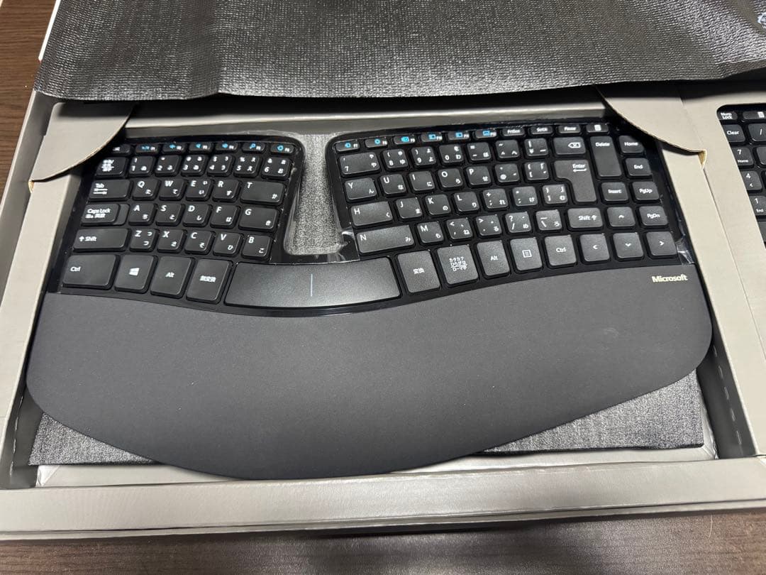 キーボード Microsoft Sculpt Ergonomic Desktop
