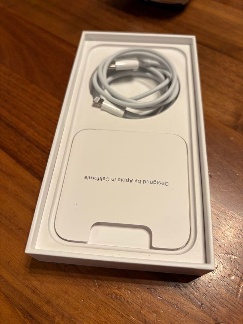 R*i様 Apple iPhone 13 ブルー 本体