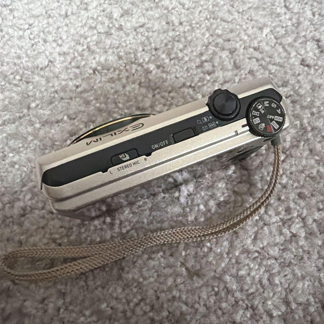 美品【動作品】CASIO カシオ EXILIM EX-ZR310 コンデジ