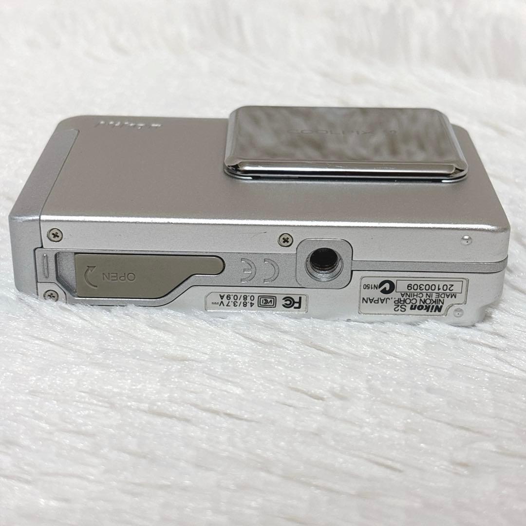 Nikon ニコン COOLPIX S2コンデジ