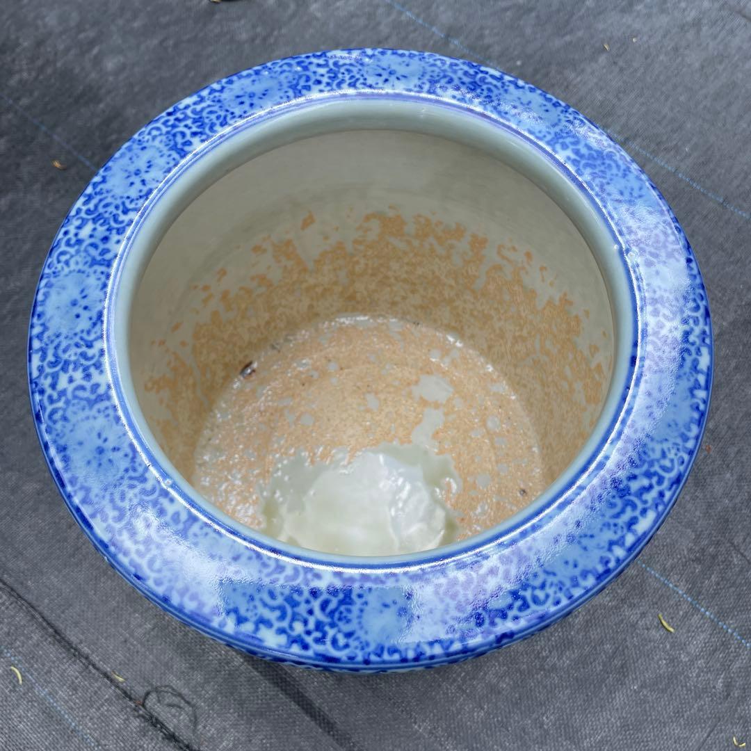 陶器　メダカ鉢・火鉢（１６９）