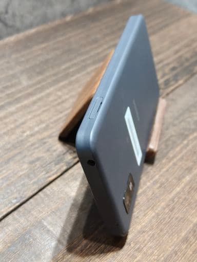 美品 AQUOS wish2 A204SH SIMフリー スマホ