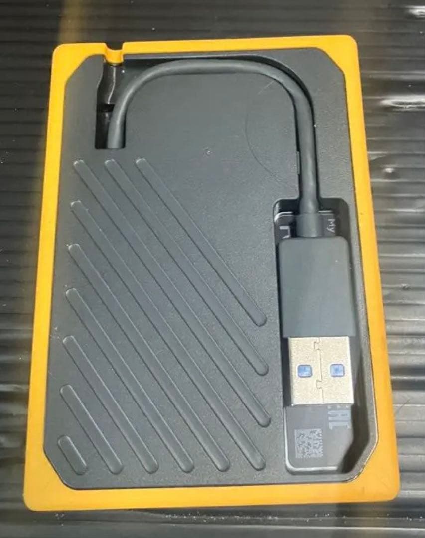 WD 外付けポータブルSSD　1TB