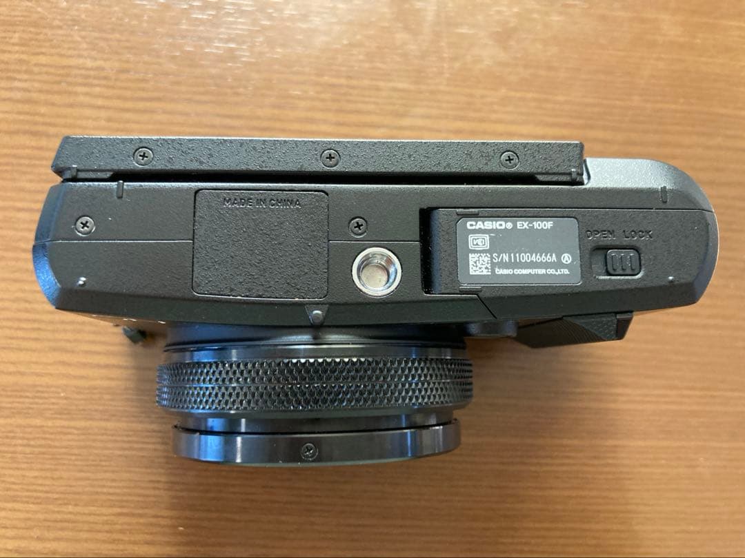CASIO デジタルカメラ EXILIM EX-100F BK
