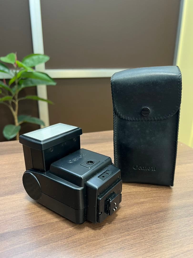 Canon AE-1 フィルム一眼レフカメラ キャノン　スピードライト　199A
