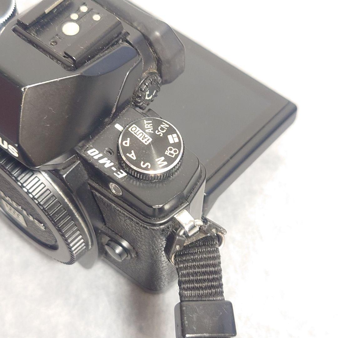OLYMPUS OM-D E-M10 本体 バッテリー付き