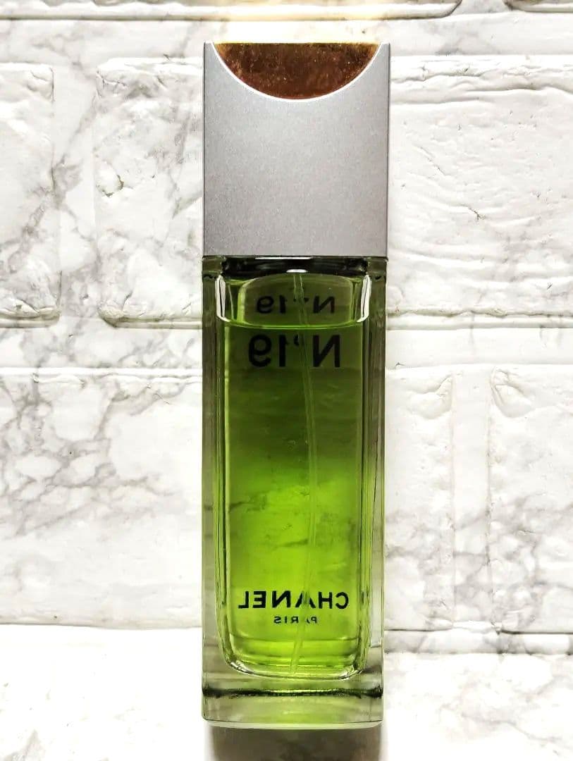 香水　新品　CHANEL　シャネル　No19　オードゥトワレット　100ml