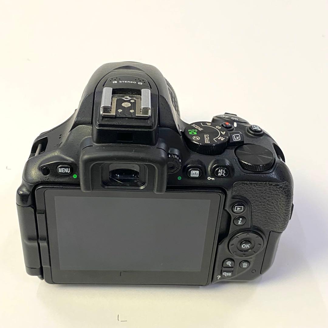 【最終価格】Nikon 一眼レフ D5500 18-55mmレンズ付き