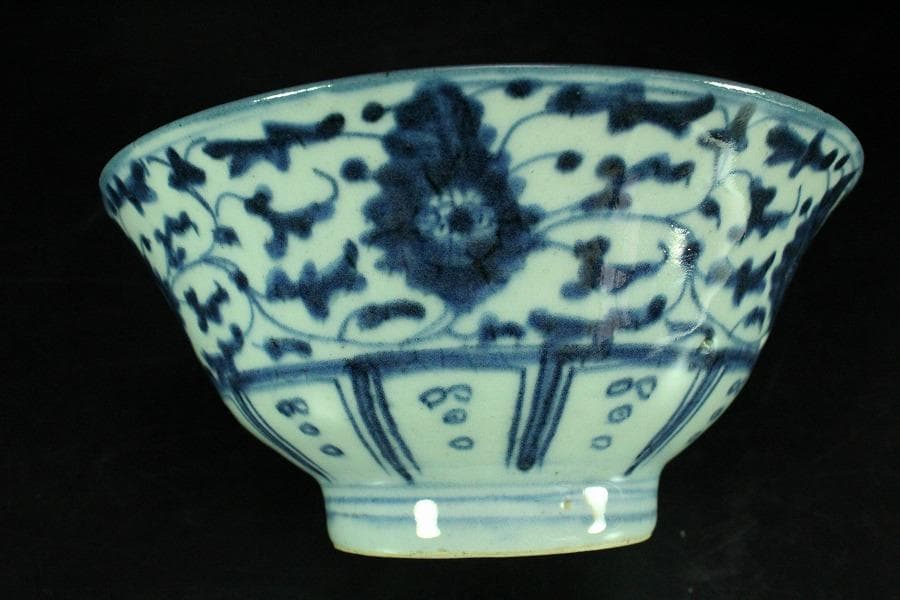 中国美術 青花 纏枝蓮花紋 碗 茶道具伝来 唐物 時代物(K-LC806)