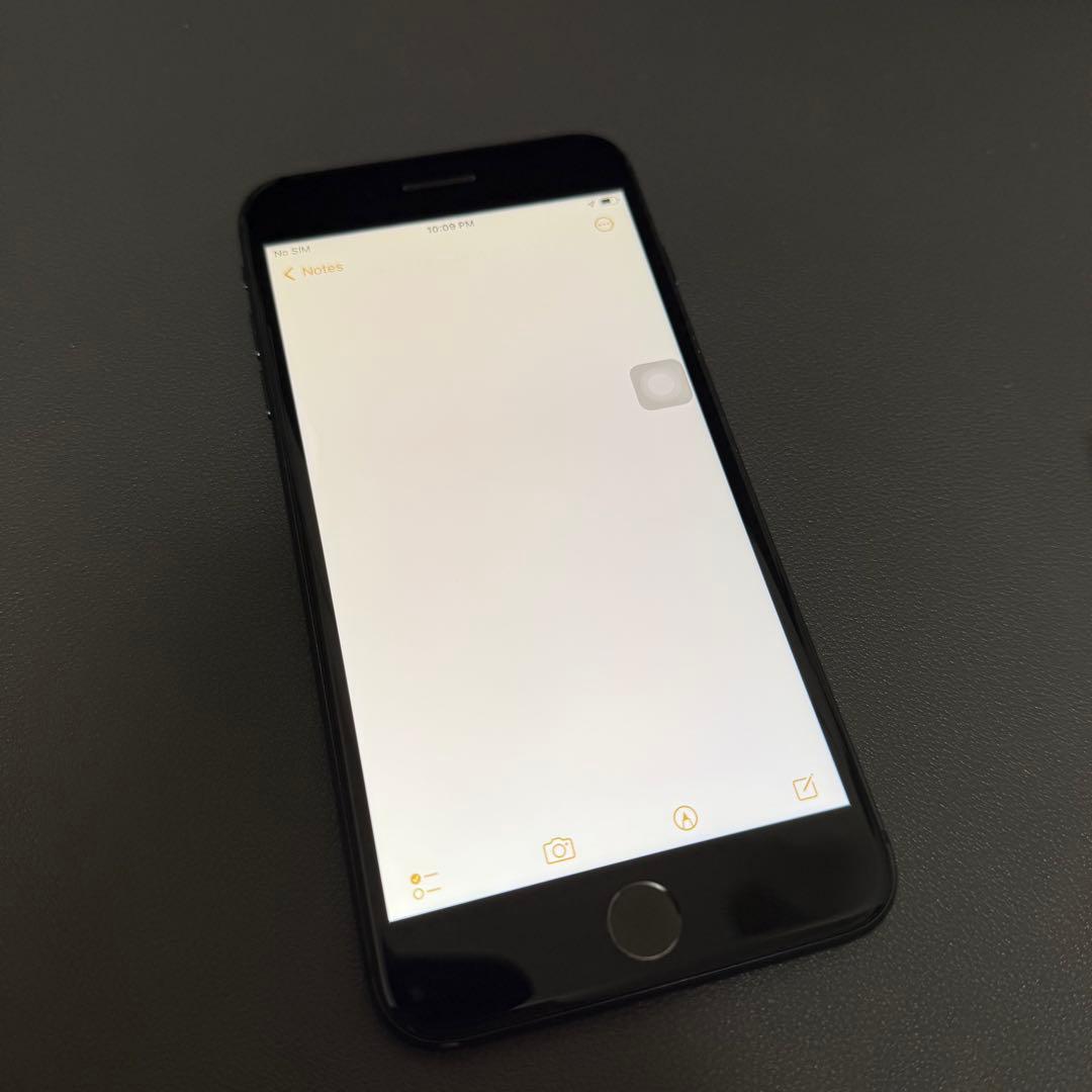 海外版Apple iPhone 8 Plus 64GB ブラック
