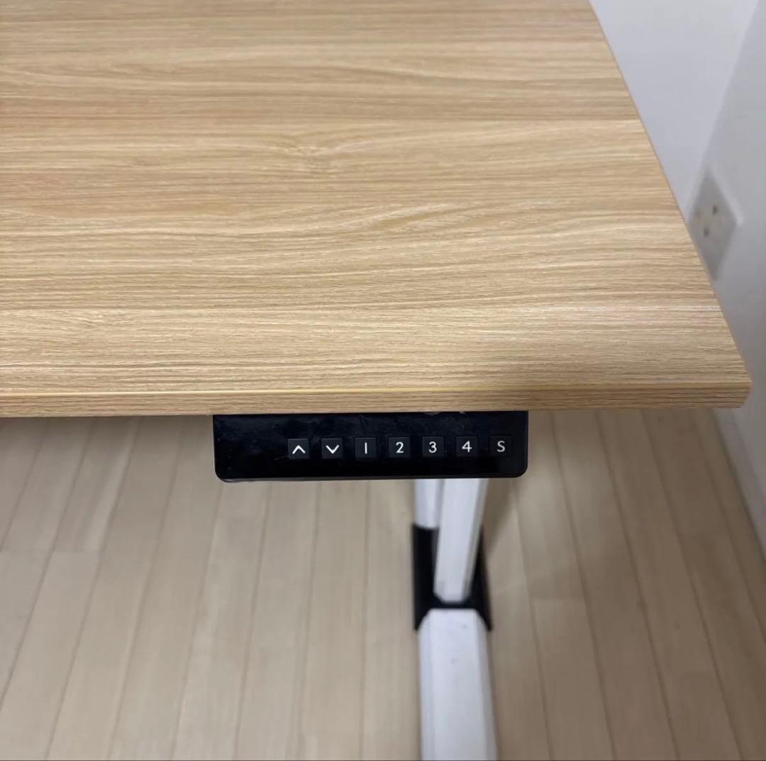 昇降式　電動式ライトウッドオフィスデスク