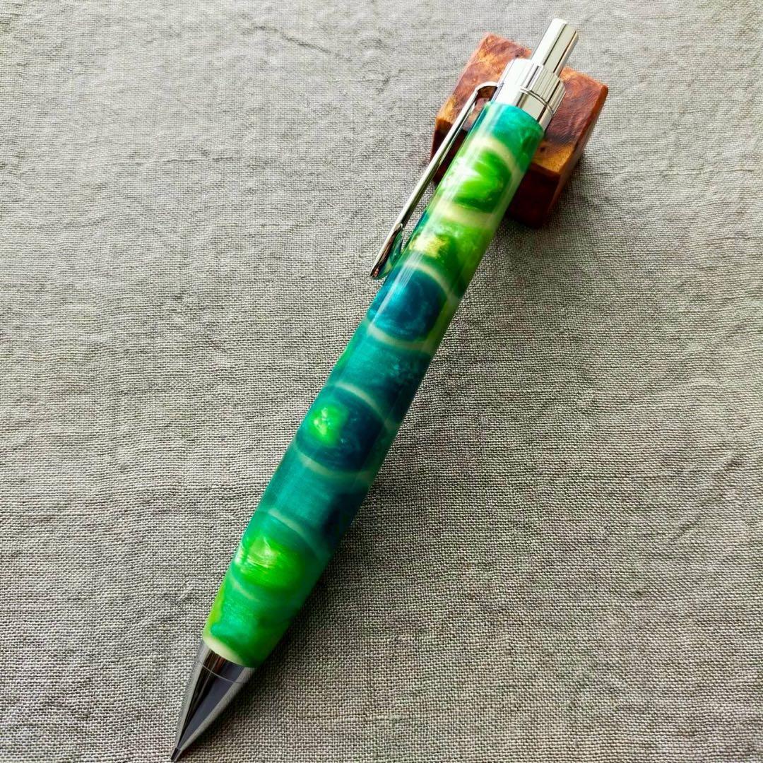 【神秘の森】　蓄光レジン　ハンドメイド　シャープペン　0.5mm　シルバー