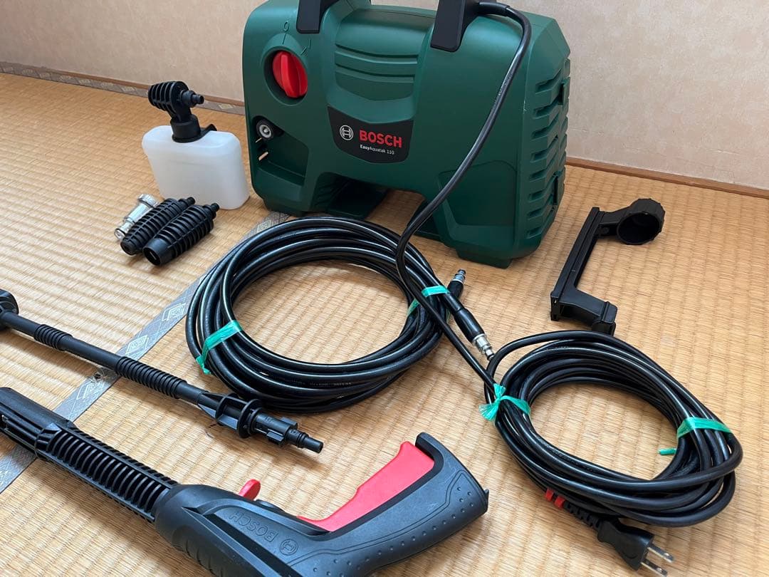 送料込　BOSCH 高圧洗浄機　EA110