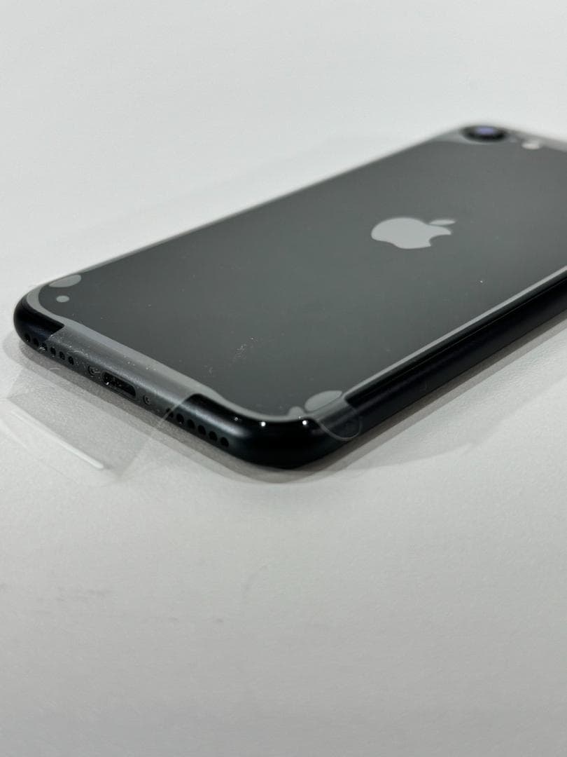 【未使用】iPhone SE2 64GB シムフリー バッテリー100%