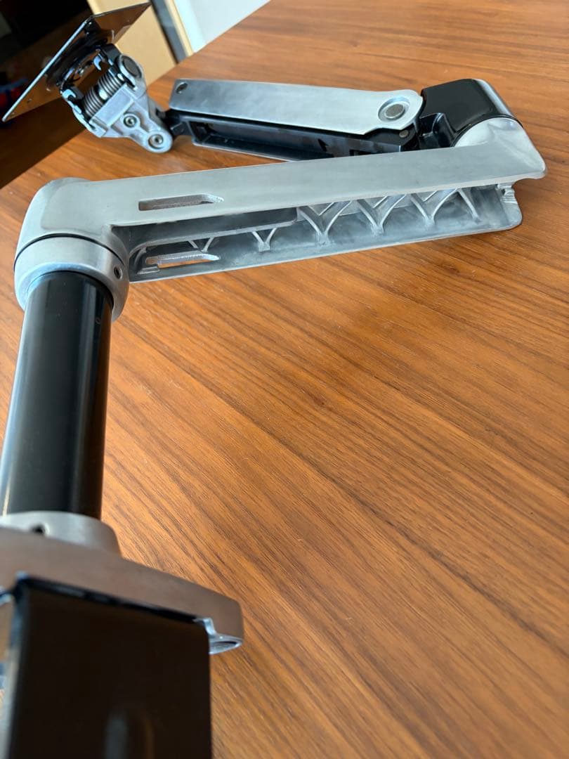 【ERGOTRON】エルゴトロン モニターアーム クランプ式シングル用 動作良好