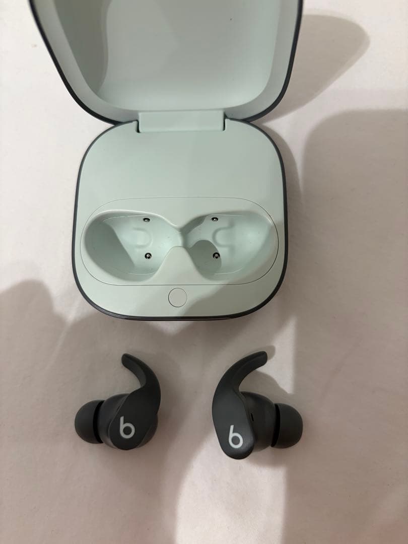 イヤホン beats flt pro