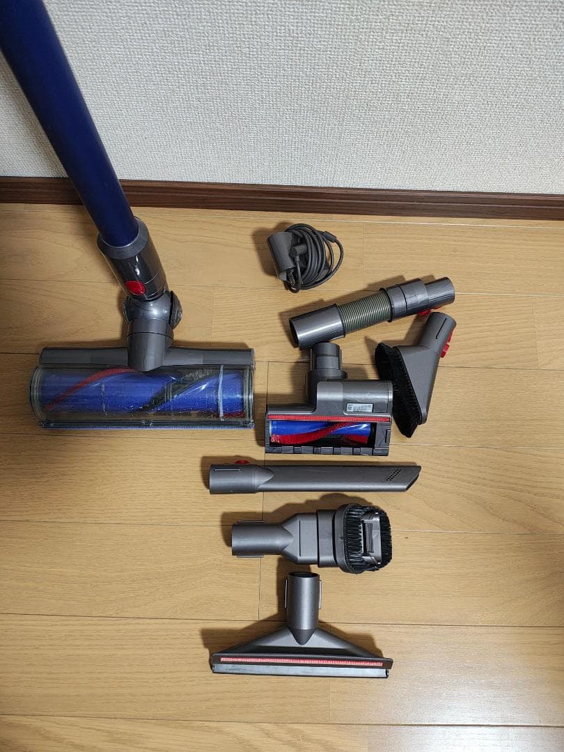 ダイソン★コードレス掃除機★V8Slim★ＳV10K★バッテリーの状態良好★3