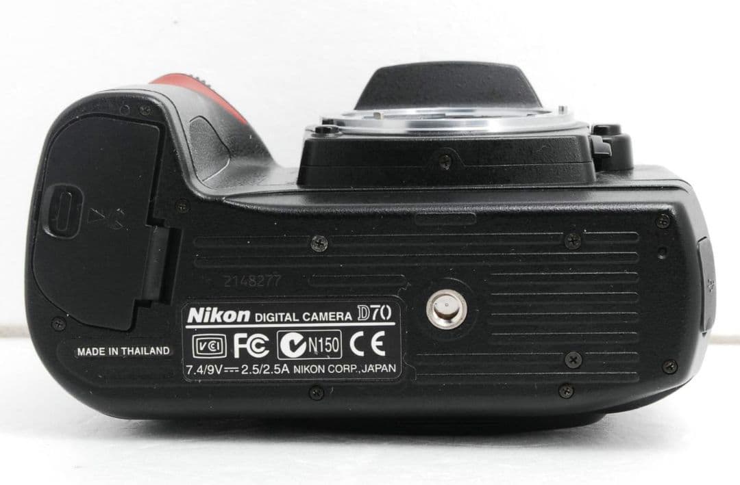 NIKON　D70　ダブルレンズ　初心者　一眼レフ　ニコン　超望遠　初心者