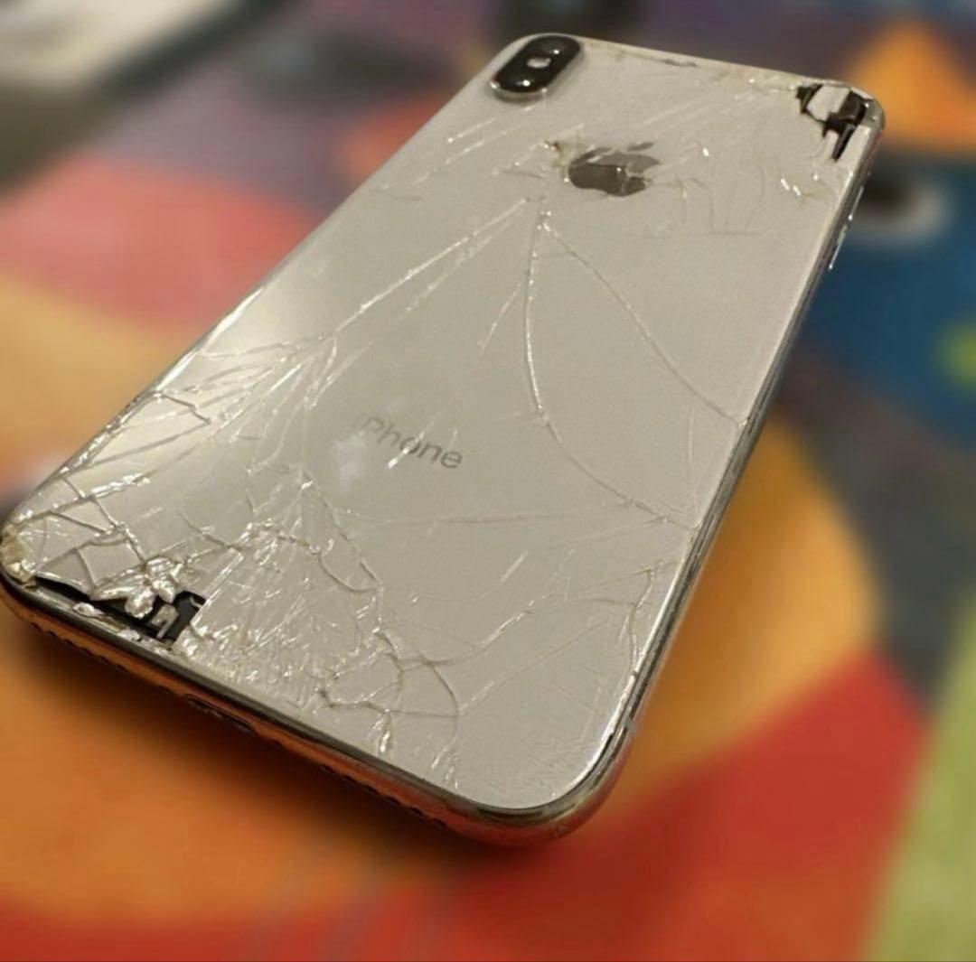 Apple iPhone X 64GB 背面割れ　SIMロックなし
