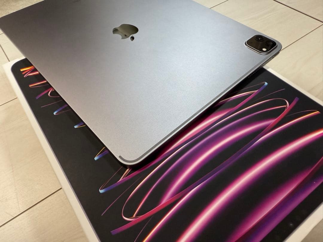 Ipad pro 12.9 第6 世代256 GB WI-FIモデル